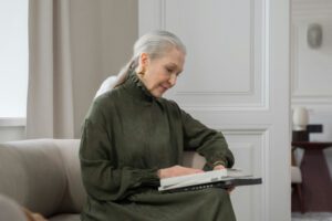 older woman green dress